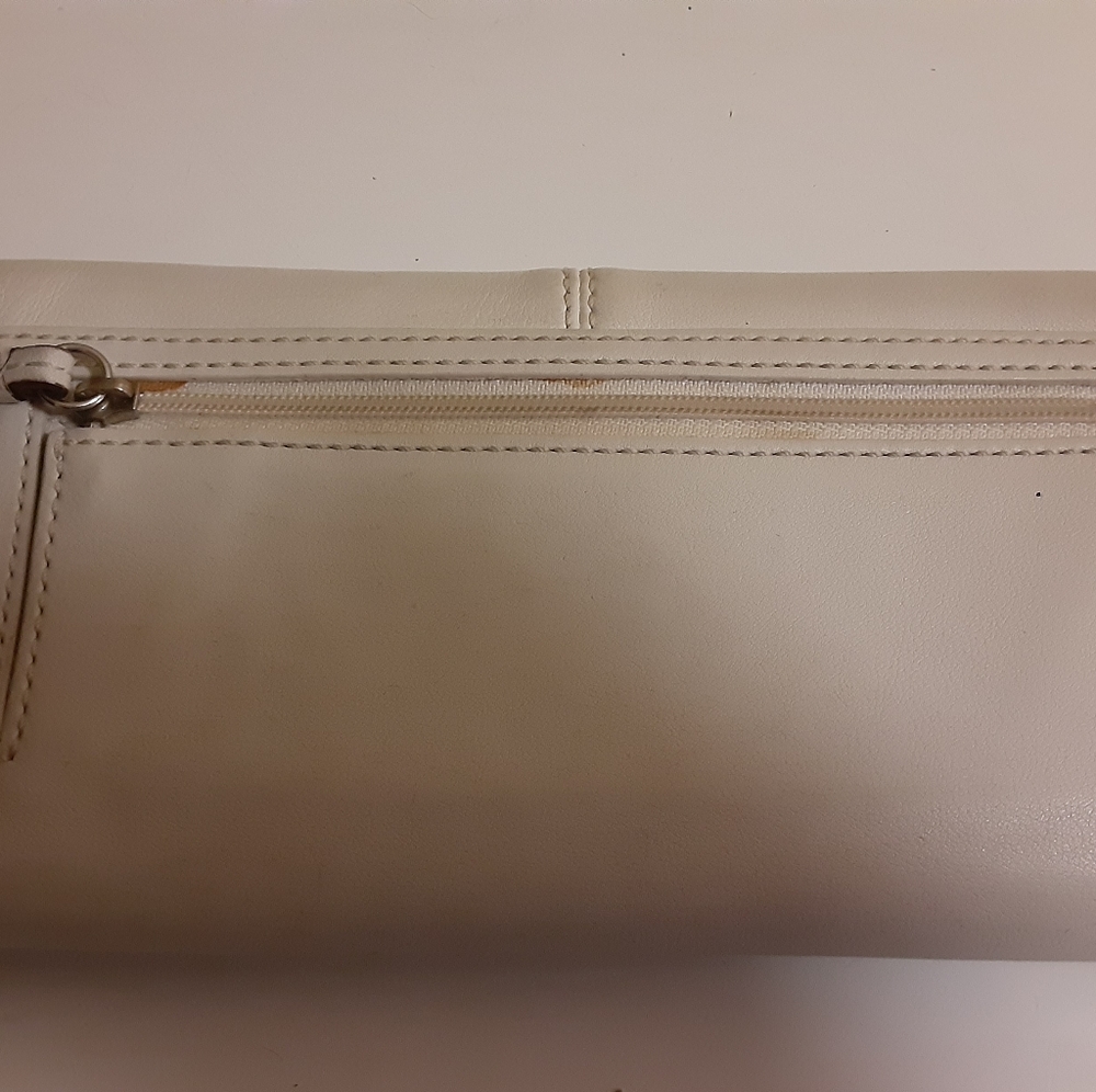 Wallet - Picture 2 of 3